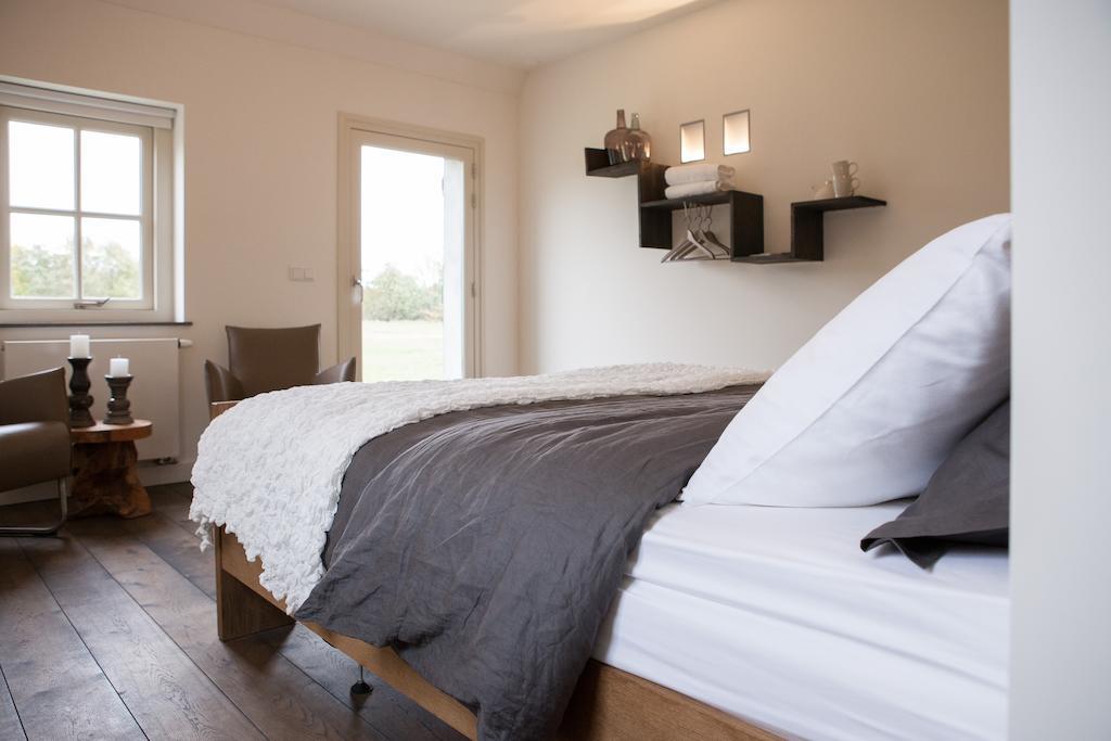 Bed and Breakfast Gasterij Landschot à Hoogeloon Chambre photo